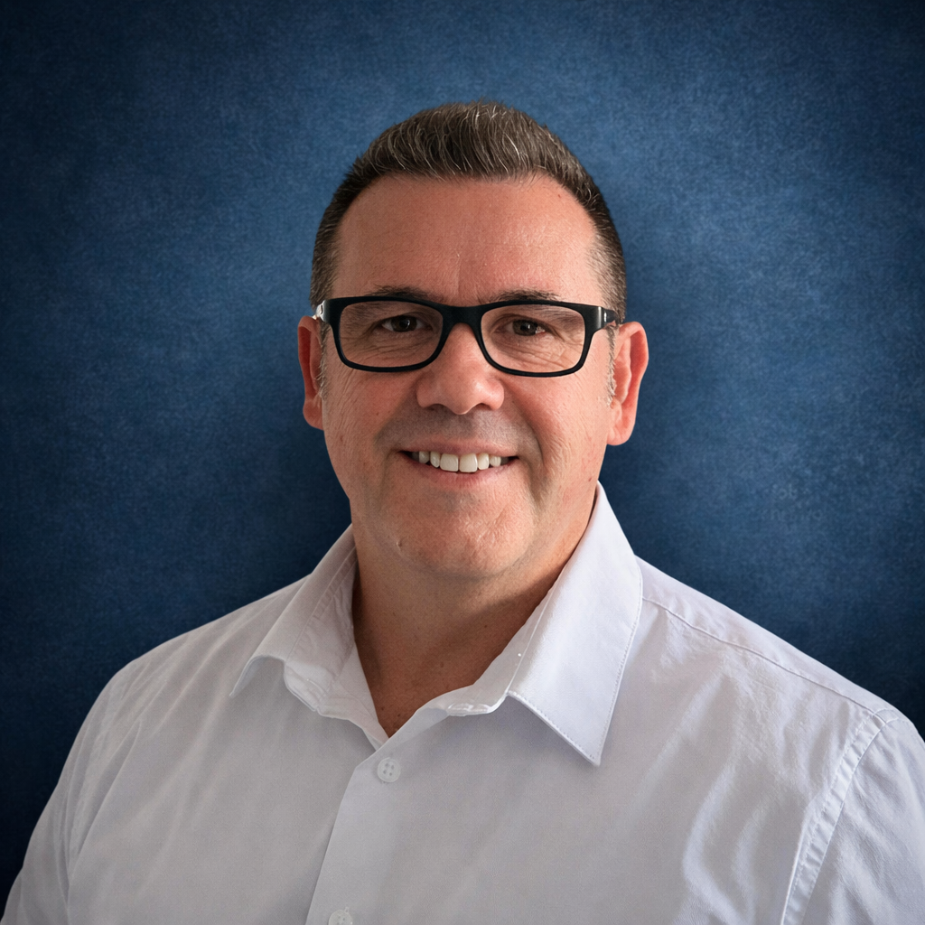 Portrait professionnel avec sourire confiant